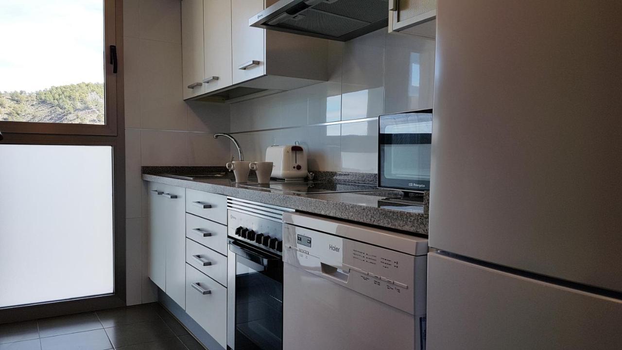 Skyline 26 Stunning Sea Views From A 2-Bedroom Apartment On The 26Th Floor ベニドルム エクステリア 写真